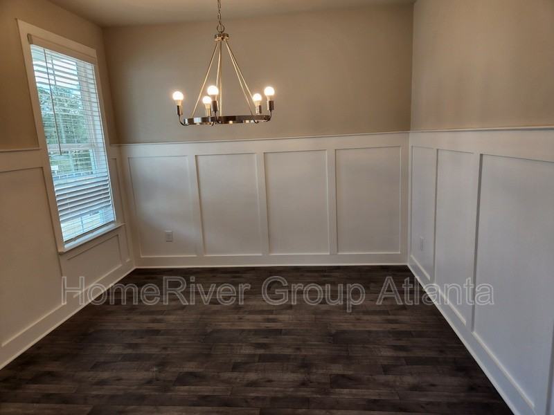 676 Ragan Ct - Photo 3 of 26