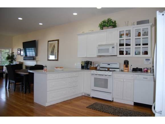 919 Whitney Grove Rd - Photo 3 of 26