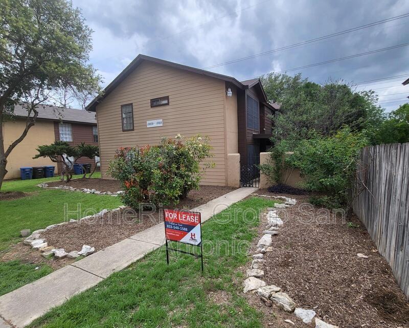 10615 Starcrest Dr - Photo 2 of 31