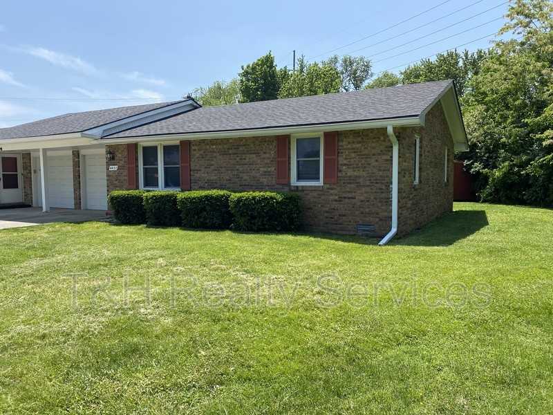 4437 Mellen Ct - Photo 2 of 14