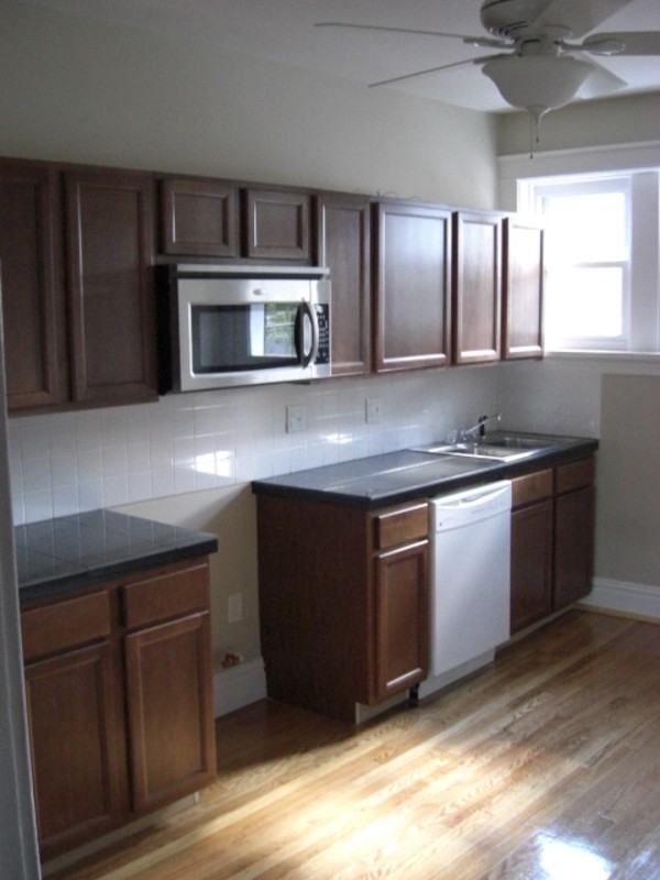 3606A Bates St - Photo 3 of 4