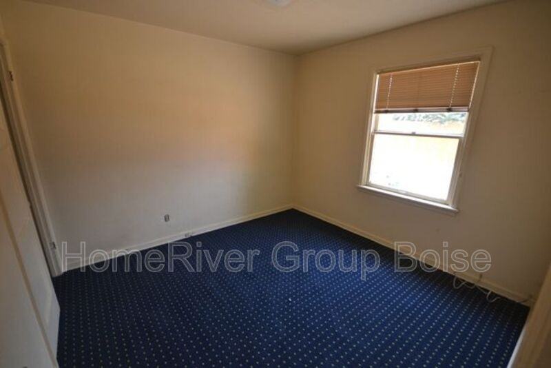 719 S Robert St - Photo 3 of 11