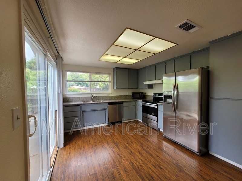 61 Audia Cir - Photo 2 of 18