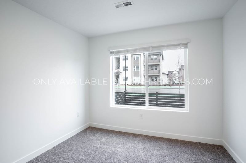 333 Sw - Photo 6 of 22