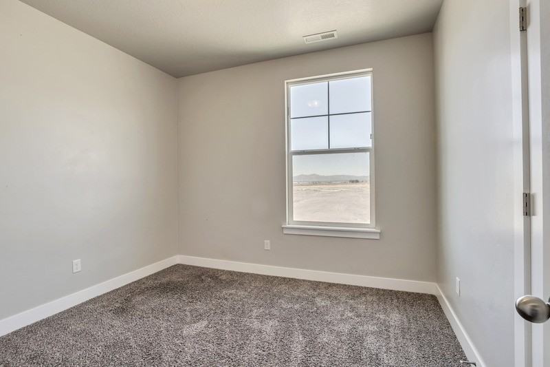 64 W Silver Springs Dr - Photo 6 of 18