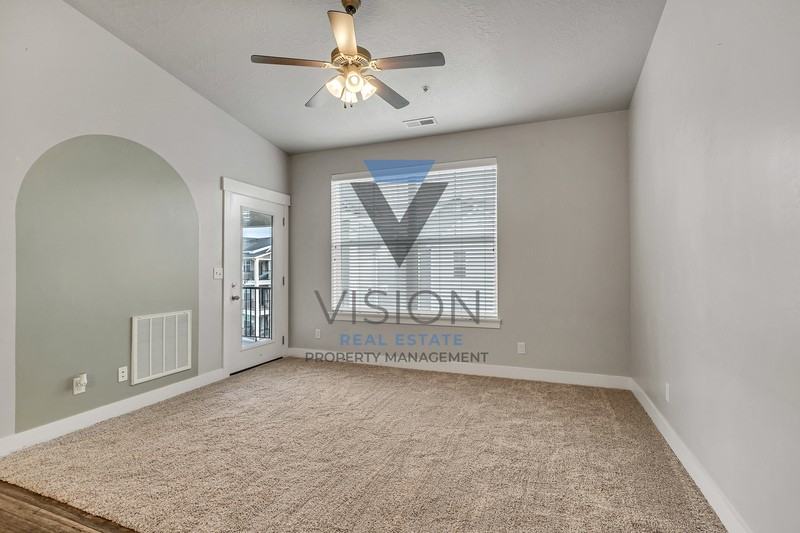 97 W Silver Springs Dr - Photo 5 of 18