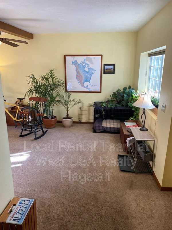 1620 N Sunset Dr - Photo 2 of 21