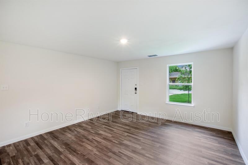 531 44th St - Photo 3 of 23