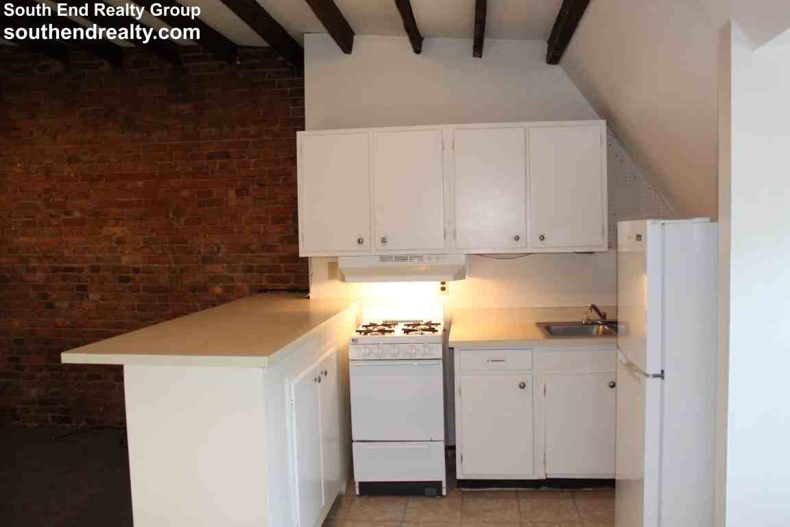 19 East Springfield Street #3 - Photo 2 of 11