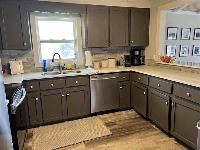 14742 South Blvd B - Photo 3 of 10