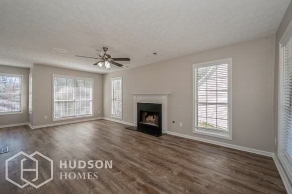 2380 Golden Valley Dr - Photo 2 of 20