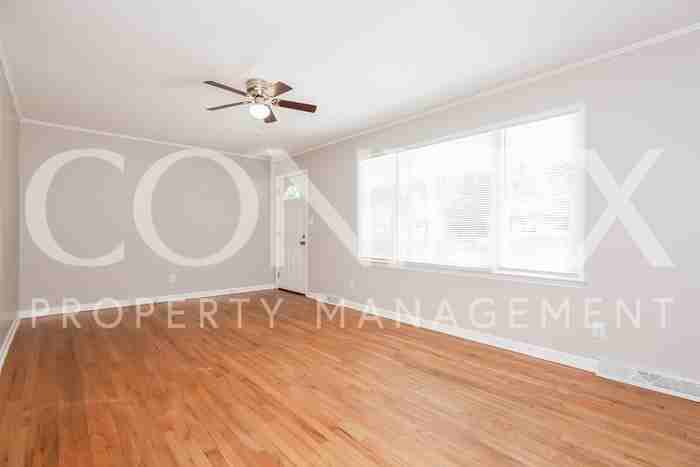 3815 Ferncliff Rd - Photo 3 of 10