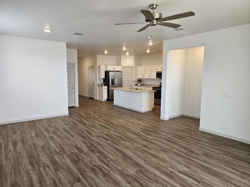 25997 W Miami St #NA - Photo 3 of 8