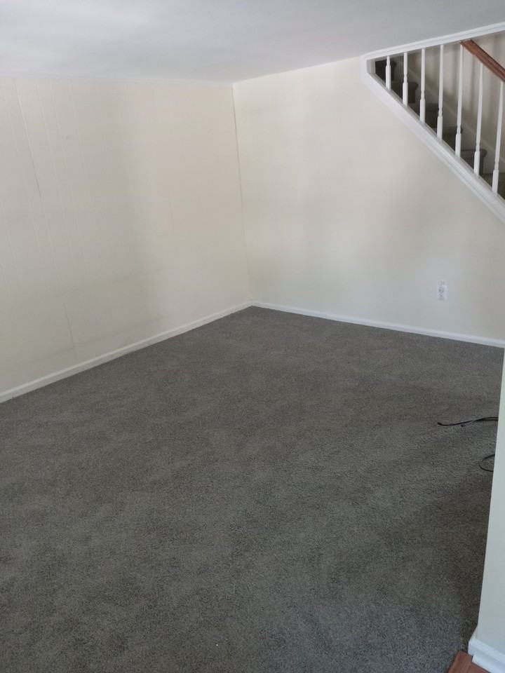 959 Kingsman Rd #NA - Photo 3 of 13