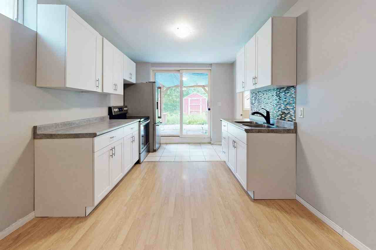 1250 Dartmoor Street - Photo 4 of 25