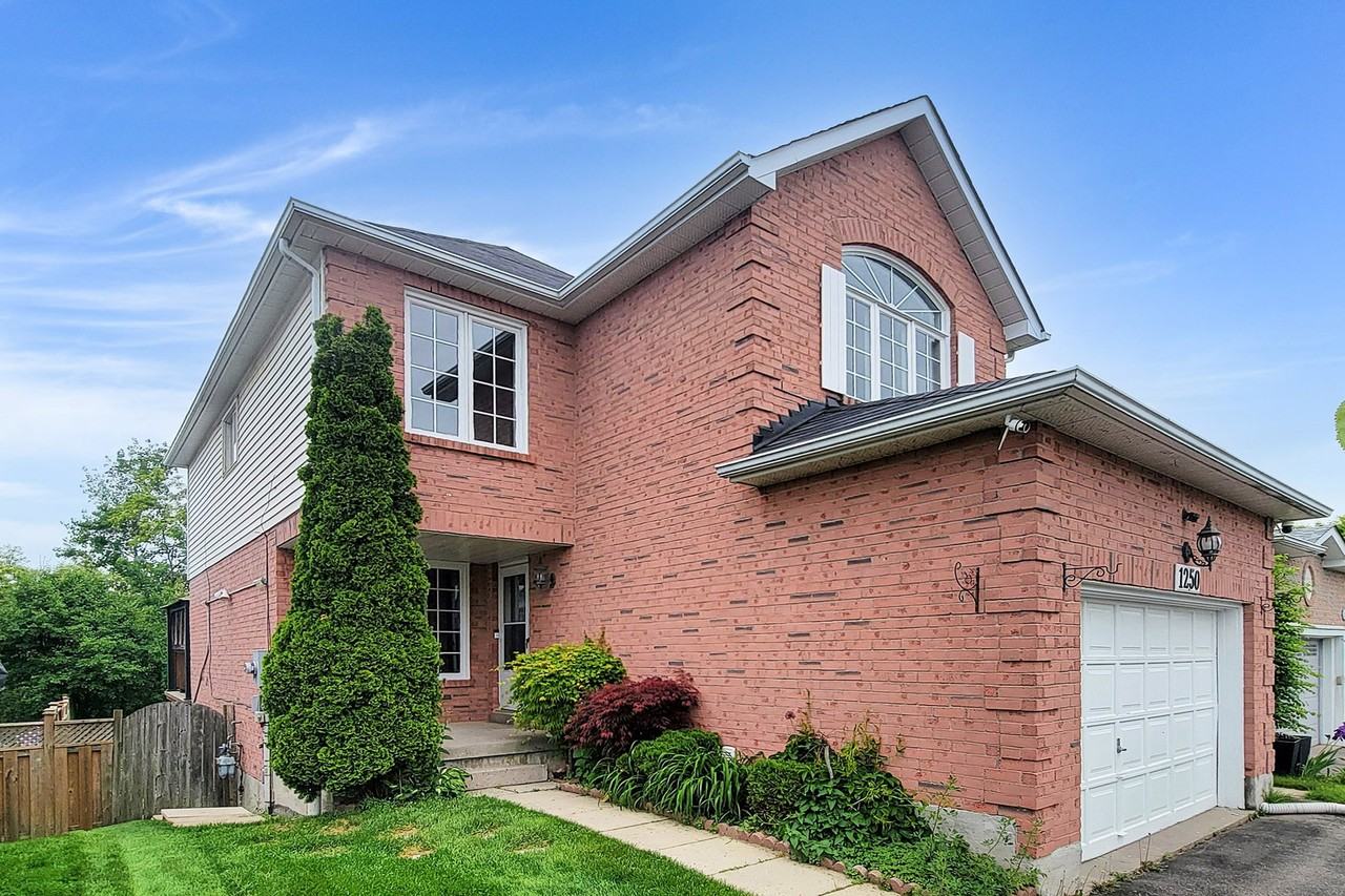 1250 Dartmoor Street - Photo 2 of 25
