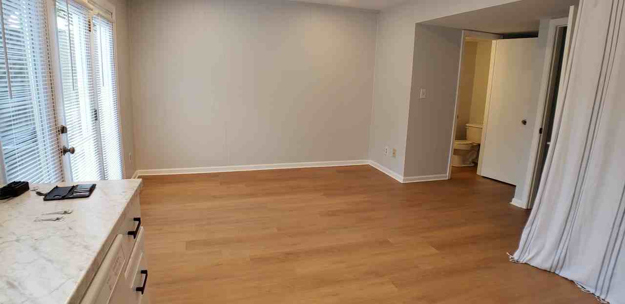 97 Woodlake Dr #1 - Photo 3 of 16