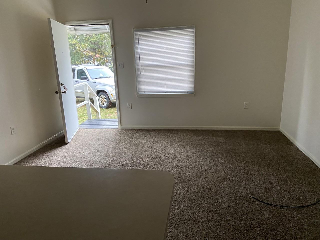 2307 Bemiss Rd #B - Photo 2 of 4