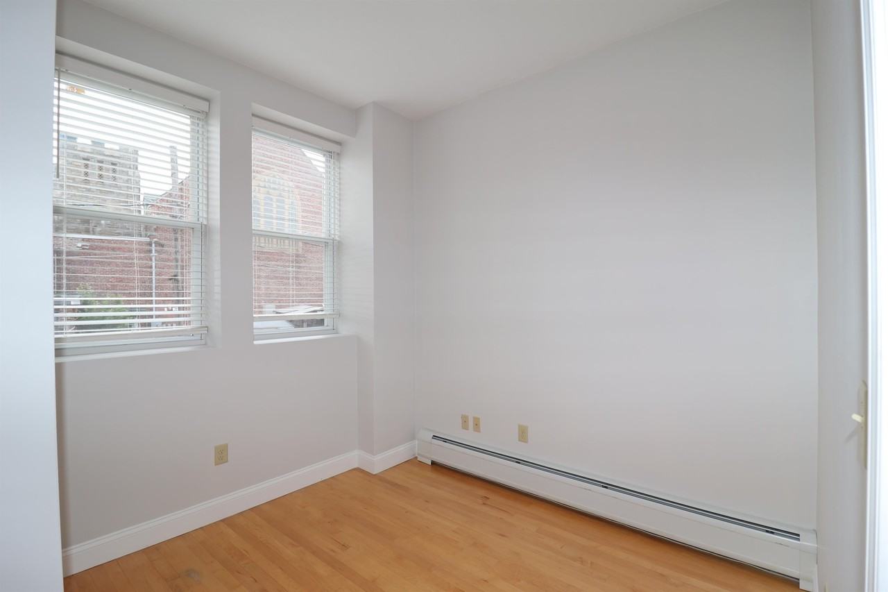 25 High St #204 - Photo 7 of 24