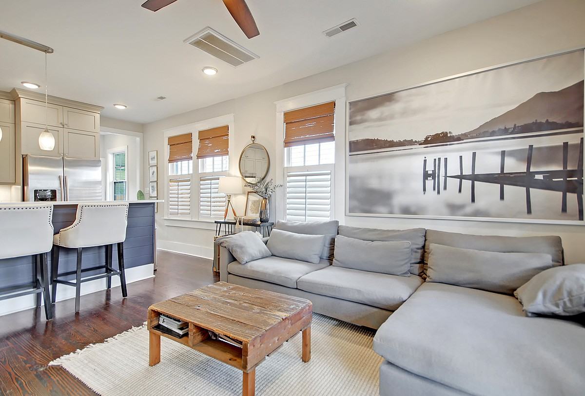 291 President St #HOME - Photo 2 of 30