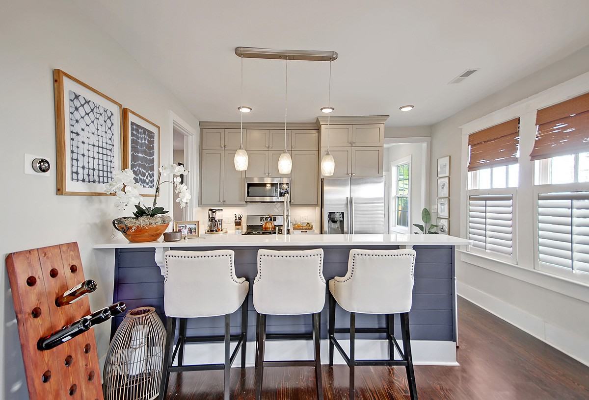 291 President St #HOME - Photo 4 of 30