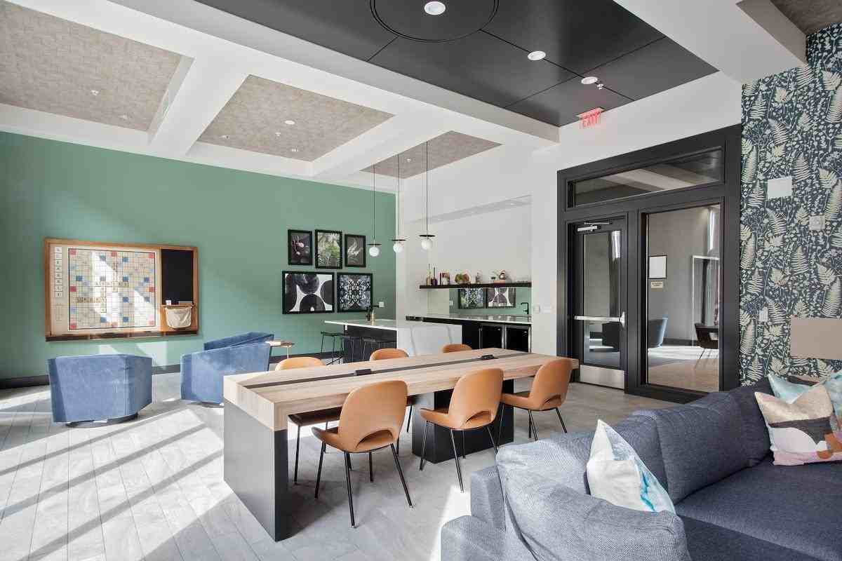 2270 Northwest Savier Street - Photo 5 of 10