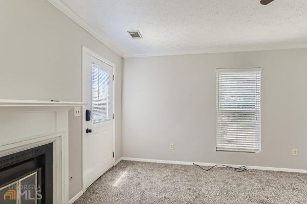 6601 Wellington Sq - Photo 6 of 29