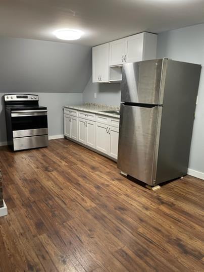 12 Meadow St - Photo 3 of 11