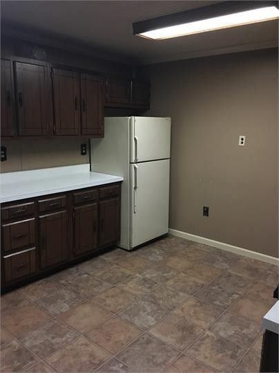 821 Prospect Ave - Photo 3 of 7