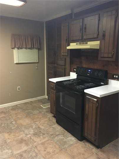 821 Prospect Ave - Photo 2 of 7