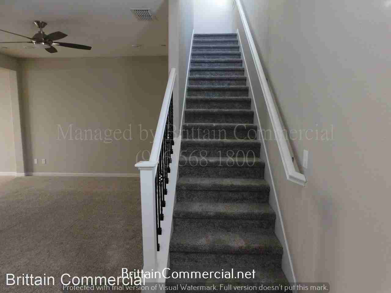 1057 Provence Village Dr - Photo 3 of 25