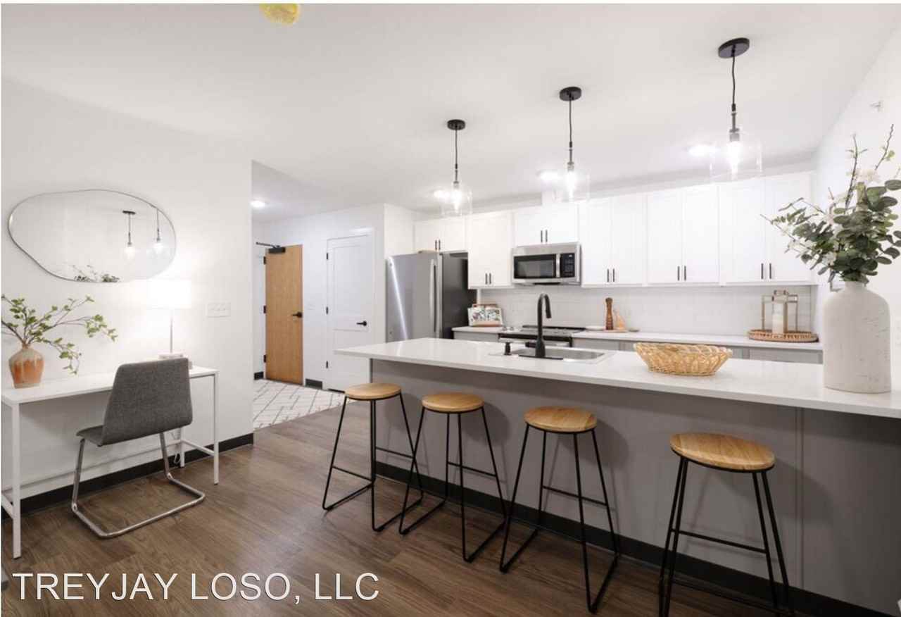 LoSo Lakeside Apartments - Photo 2 of 23
