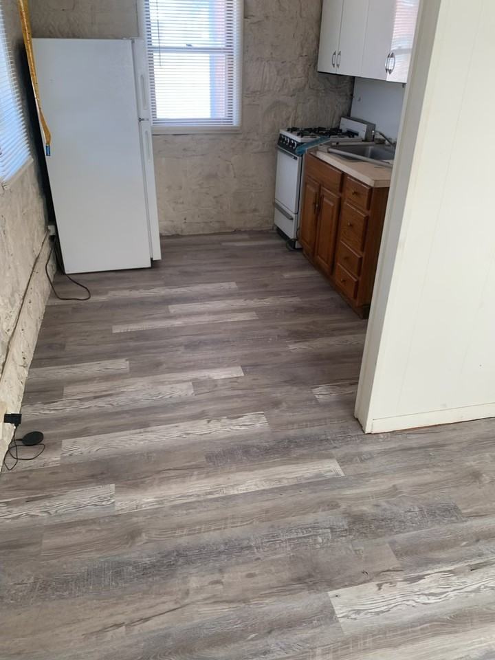 115 W 5th St #C - Photo 2 of 5
