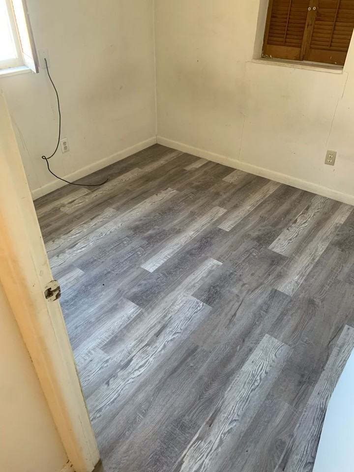115 W 5th St #C - Photo 3 of 5