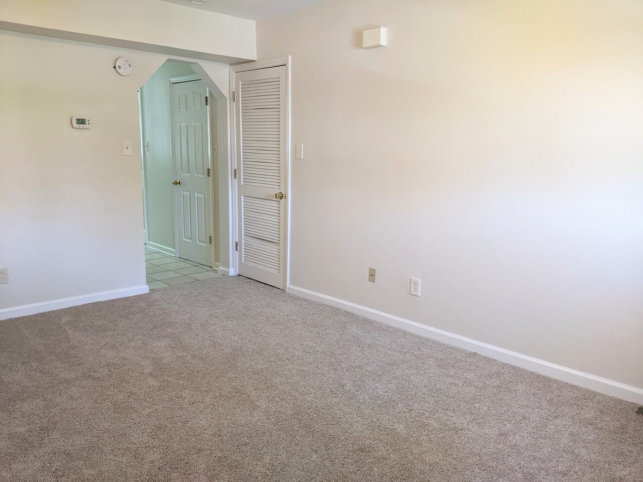 2011 Wallace Ave Ne #2011 - Photo 2 of 20