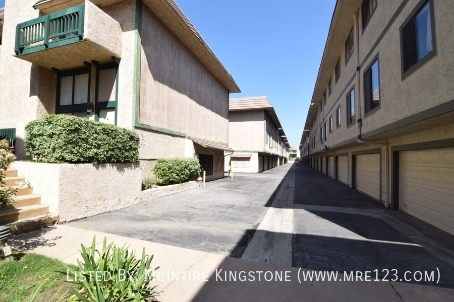 1919 Huntington Dr #D - Photo 2 of 38