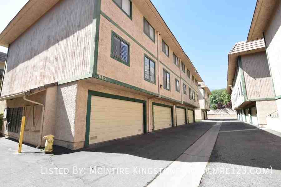 1919 Huntington Dr #D - Photo 3 of 38