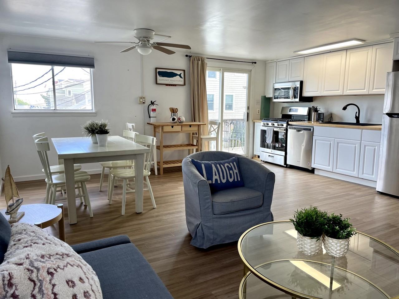 1802 Long Beach Blvd #2N - Photo 2 of 19