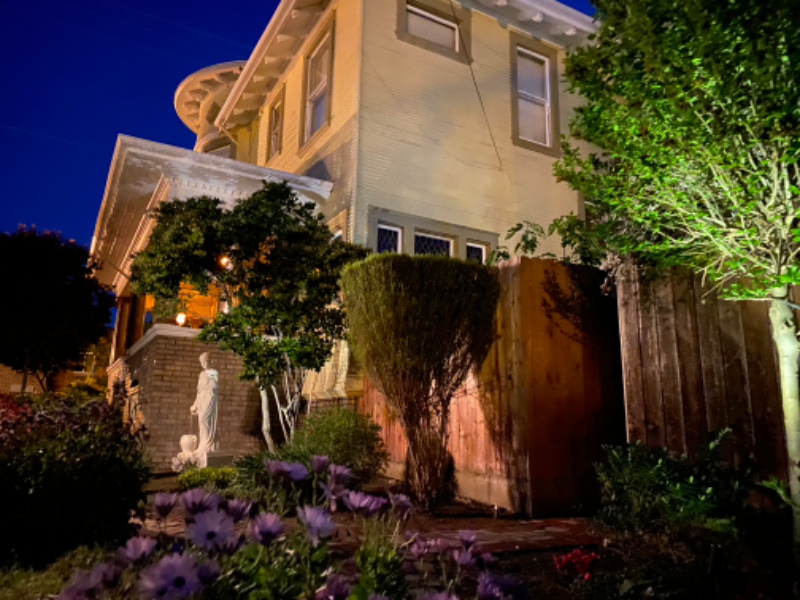 248 E Poplar St - Photo 3 of 18
