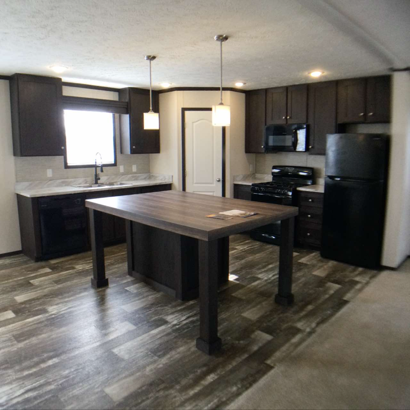 531 Railside Dr - Photo 3 of 16