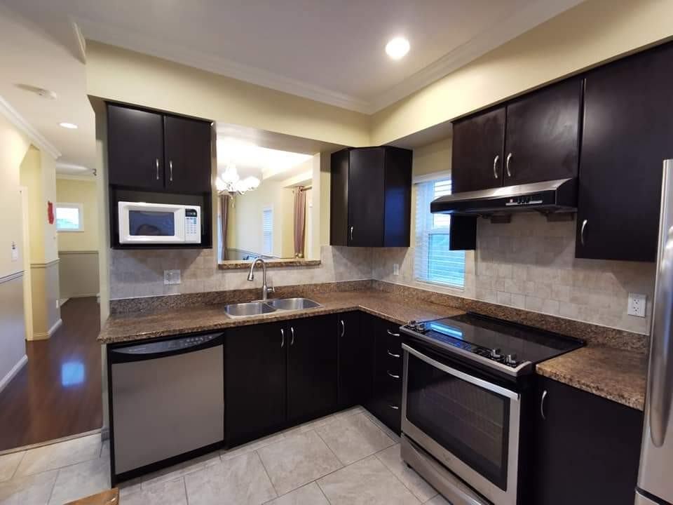 9451 Granville Avenue - Photo 2 of 27