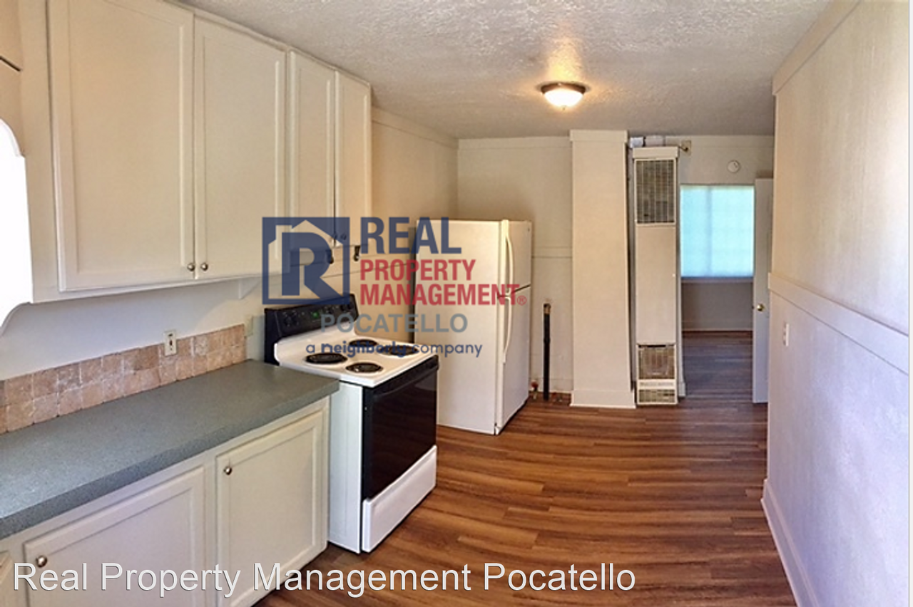 441 N Grant Ave - Photo 3 of 10