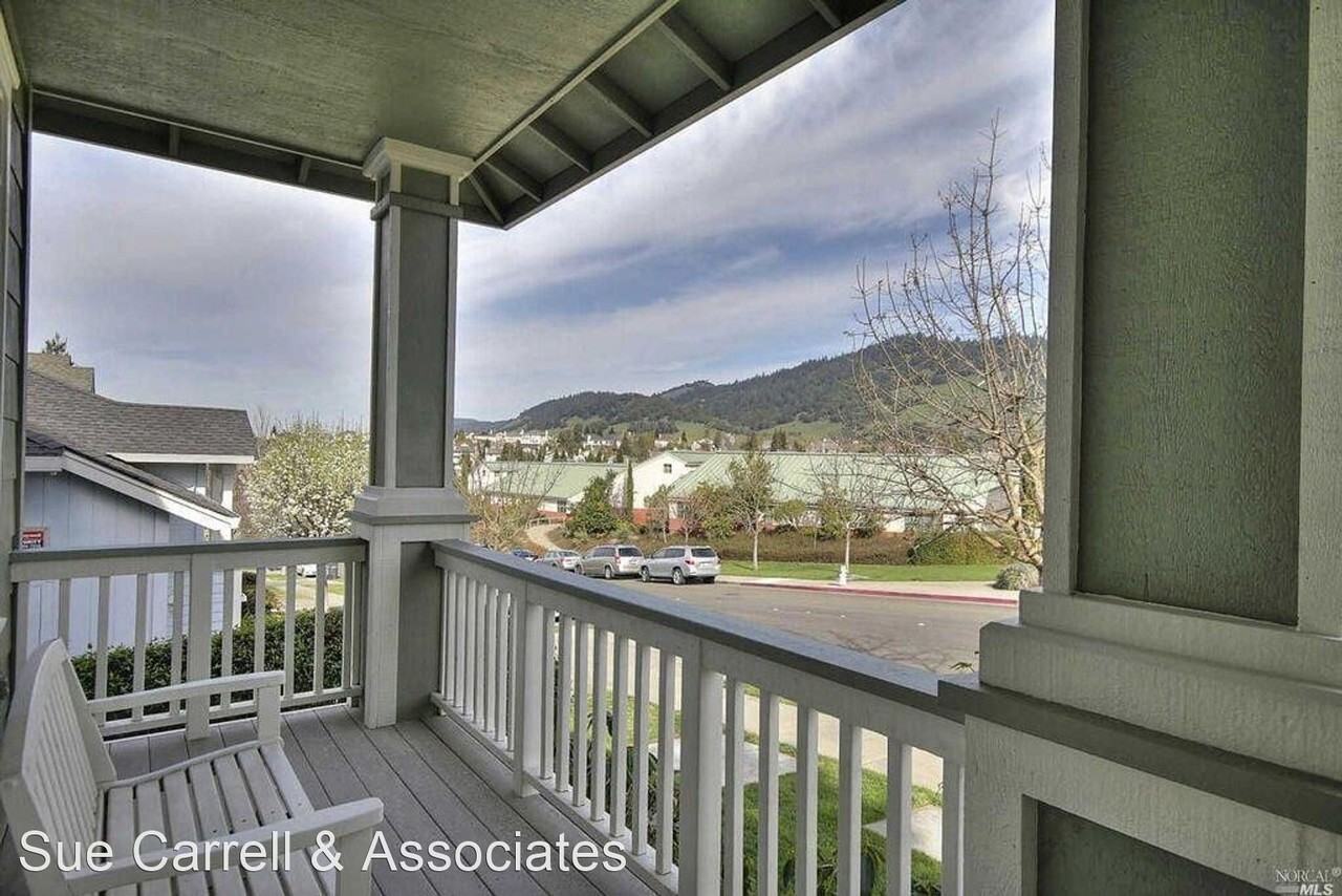 1475 Great Heron Dr - Photo 3 of 32