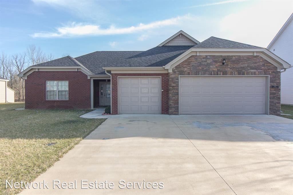142 Shirley Blvd - Photo 3 of 34