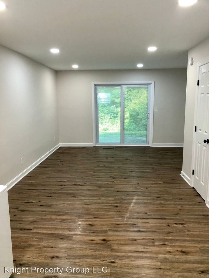 204 Briar Creek Mnr - Photo 2 of 11
