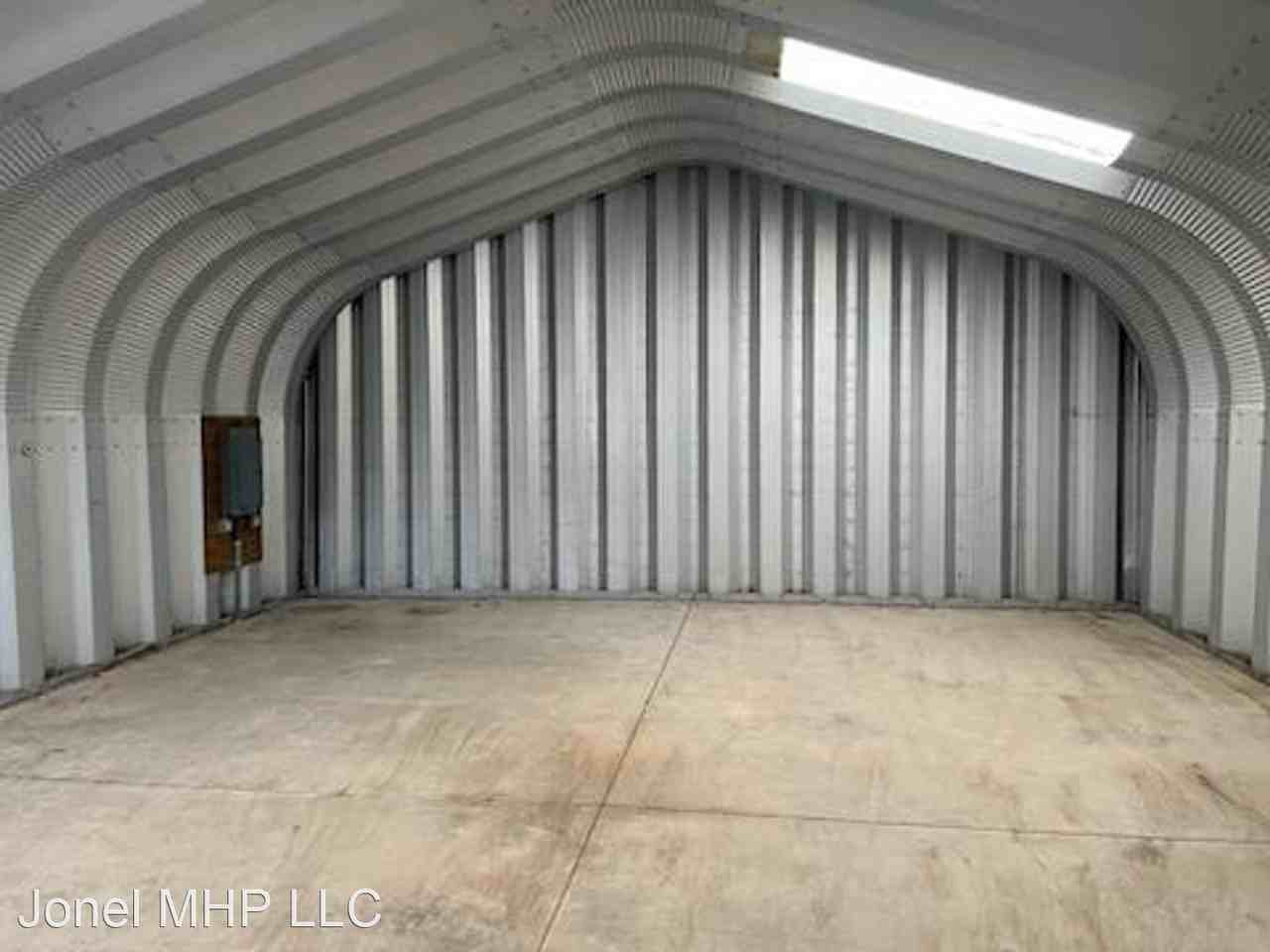 414 Joslen Blvd - Photo 3 of 5