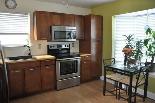 945 Rue Madora - Photo 2 of 15