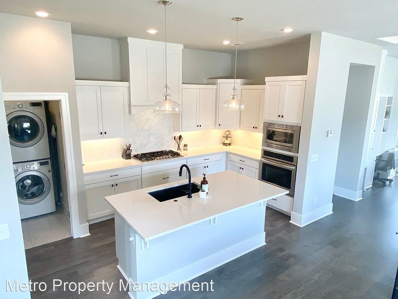 1432 Cannon Ln - Photo 3 of 23