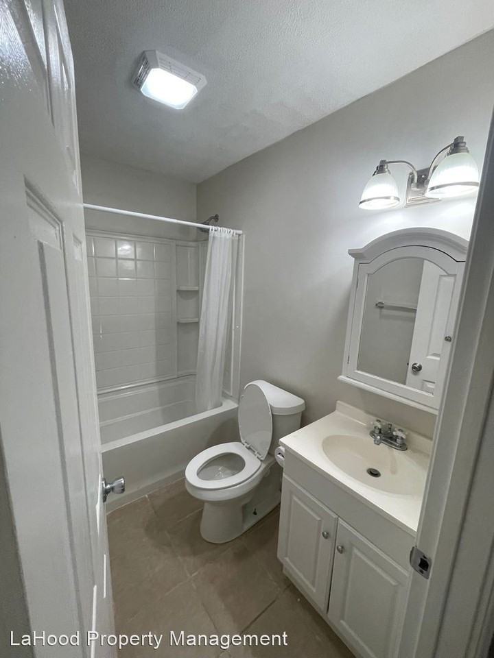 1500 E Terrace View Ln - Photo 2 of 13