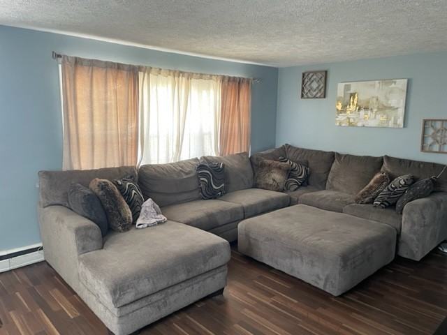 19 Watts St - Photo 3 of 13